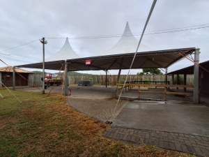 TENDA CHAPÉU DE BRUXA 10X10 BRANCA